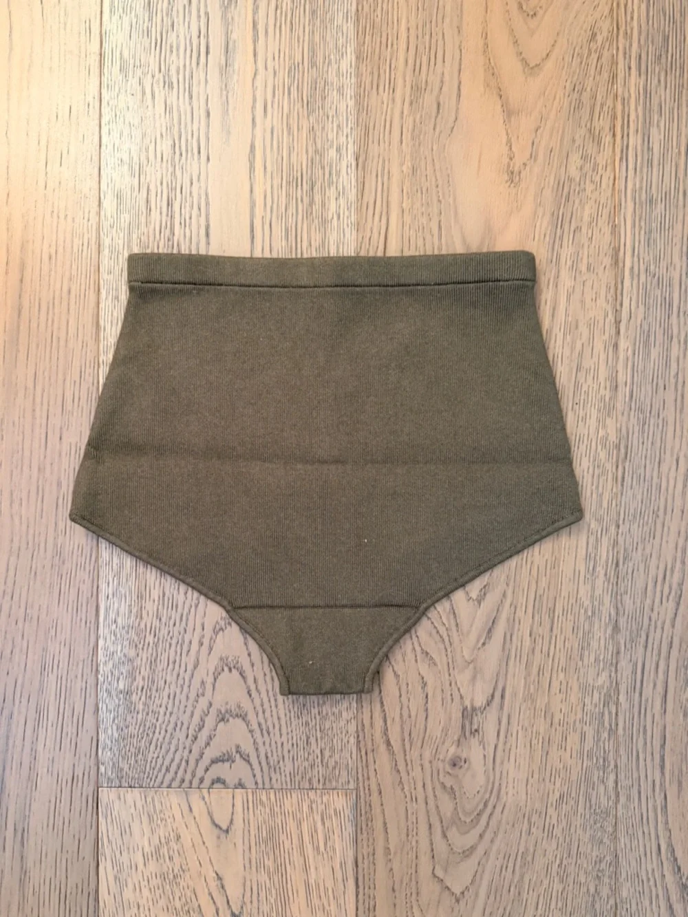 The Frankie Shop High-Waist Knit Shorts in Olive - Picture 2 of 5
